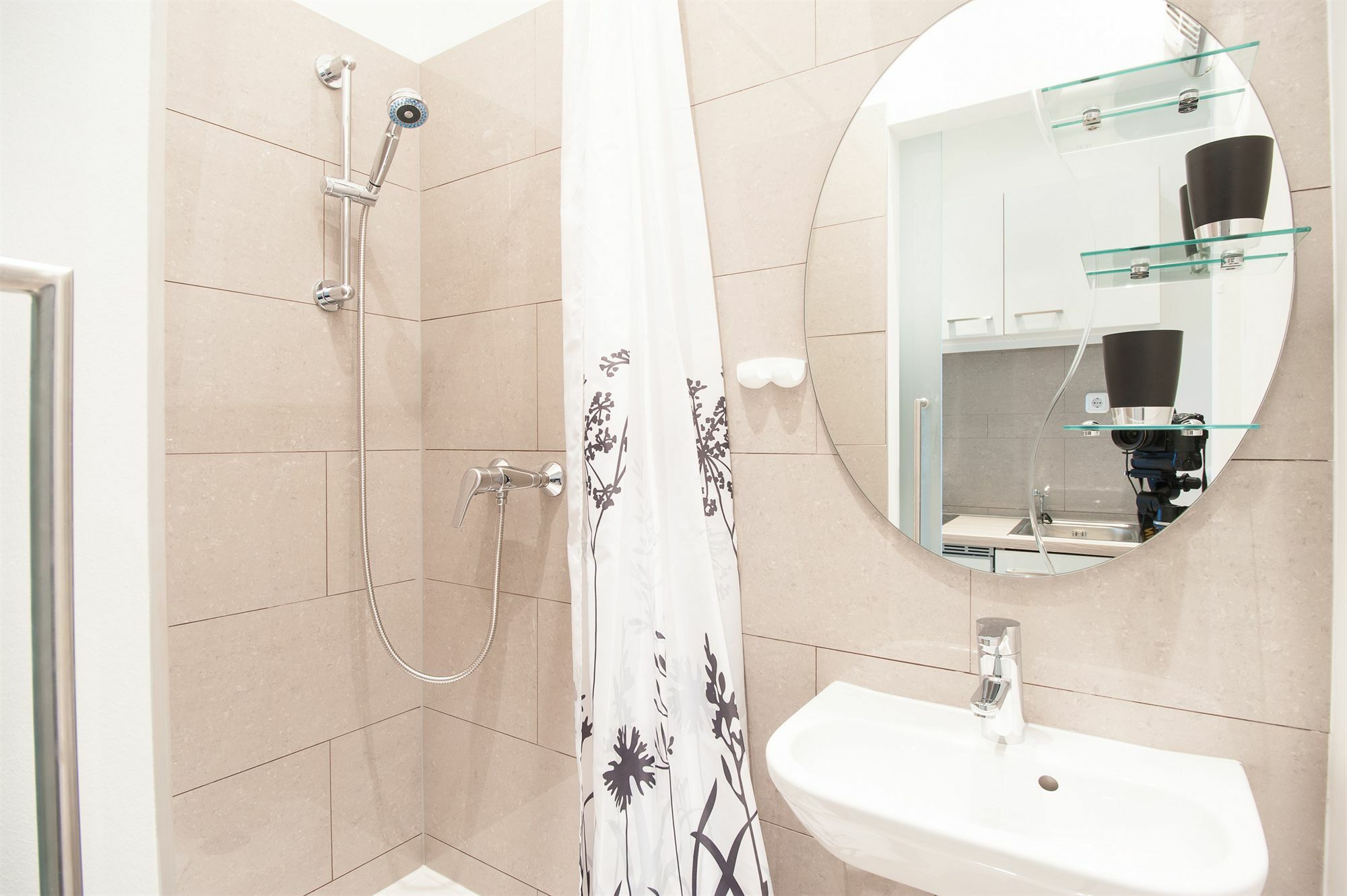 Royal Resort Apartments Westbahnhof Vienna Exterior photo